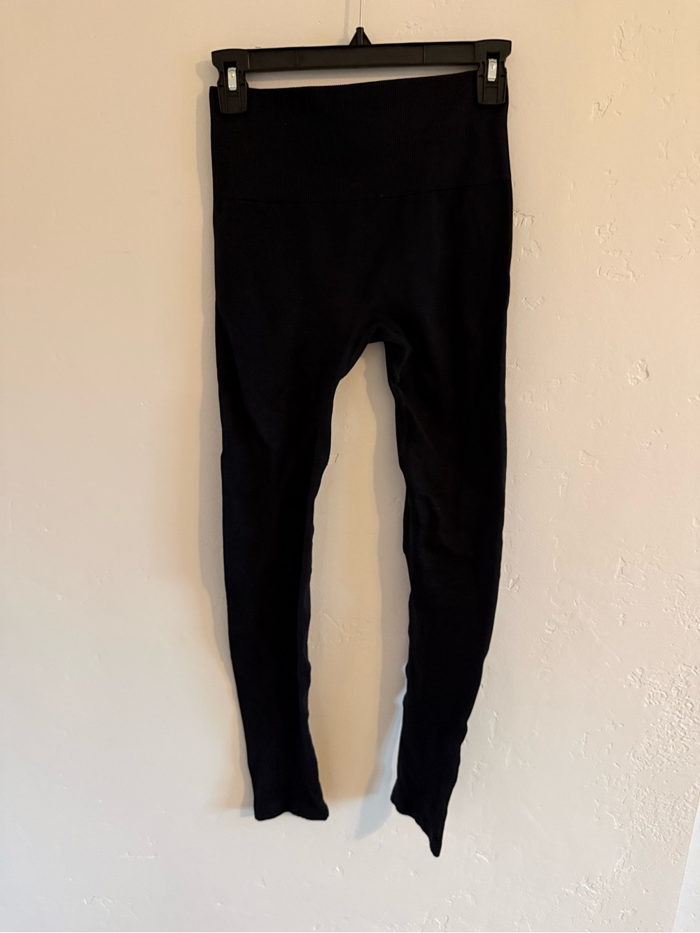 TNA Black Leggings - Stretchy Everyday Bottoms
